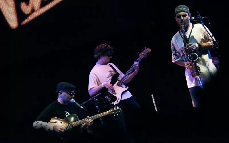 Vinocio en City Bell: el quinteto que enamor&oacute; a la BBC llega a Desafinado