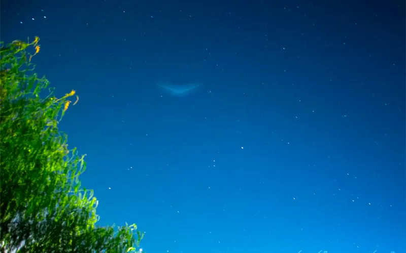 &iquest;Otra vez OVNIS en La Plata? Vecinos reportaron un objeto con forma de boomerang