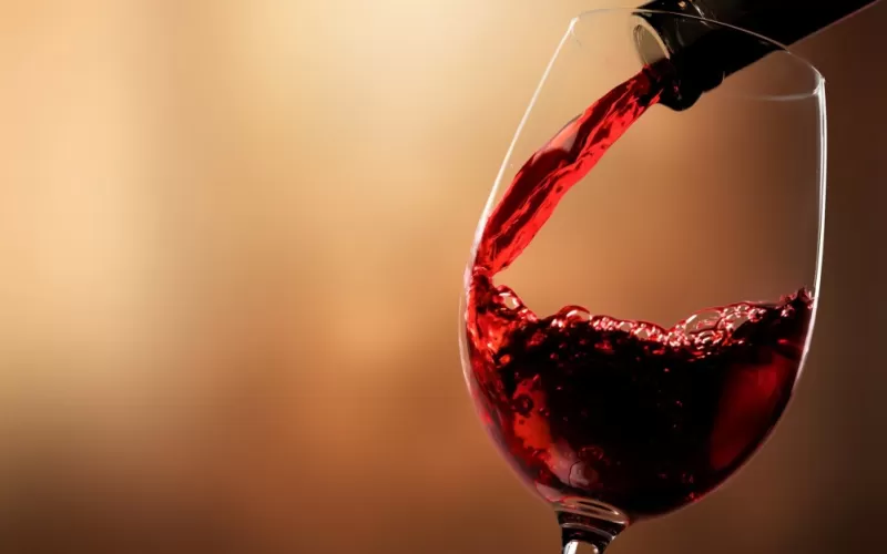 Vinos, DJ y gastronom&iacute;a: el gran debut de Baxar Descorcha en la ciudad