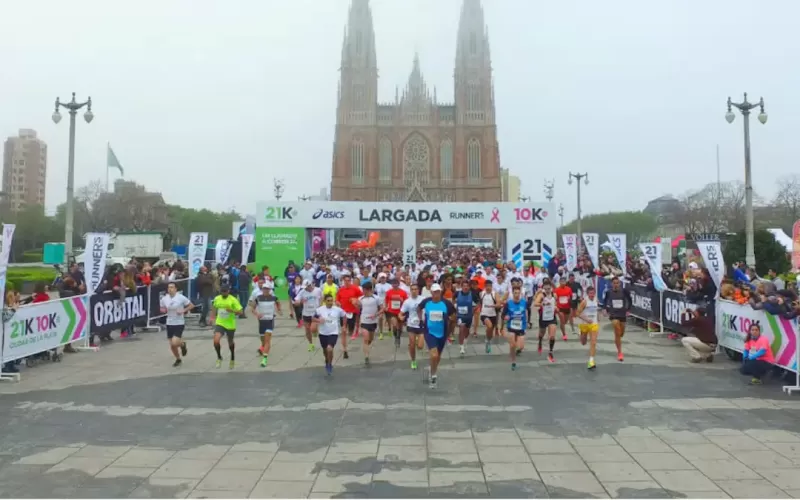 Informan cortes de tr&aacute;nsito por la realizaci&oacute;n de la Media Marat&oacute;n La Plata