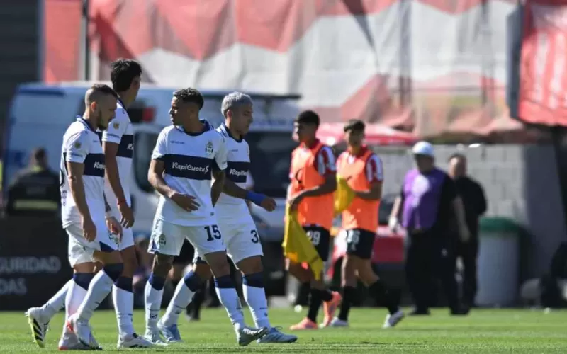 Gimnasia se juega todo para evitar el descenso: ¿Qué le queda?