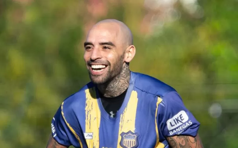 Everton gan&oacute; un partido caliente y se prende en la Liga Platense