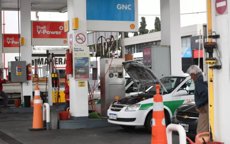 Crisis por falta de GNC: el impacto econ&oacute;mico, el caos vehicular y el silencio de la pol&iacute;tica en la regi&oacute;n